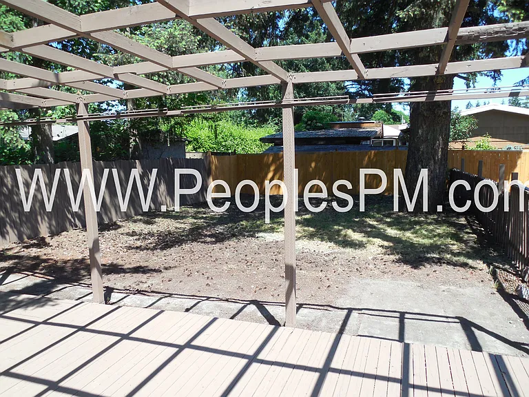 1505 29th St SE — Photo 16