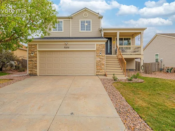 7275 Village Meadows Dr, Fountain, CO 80817