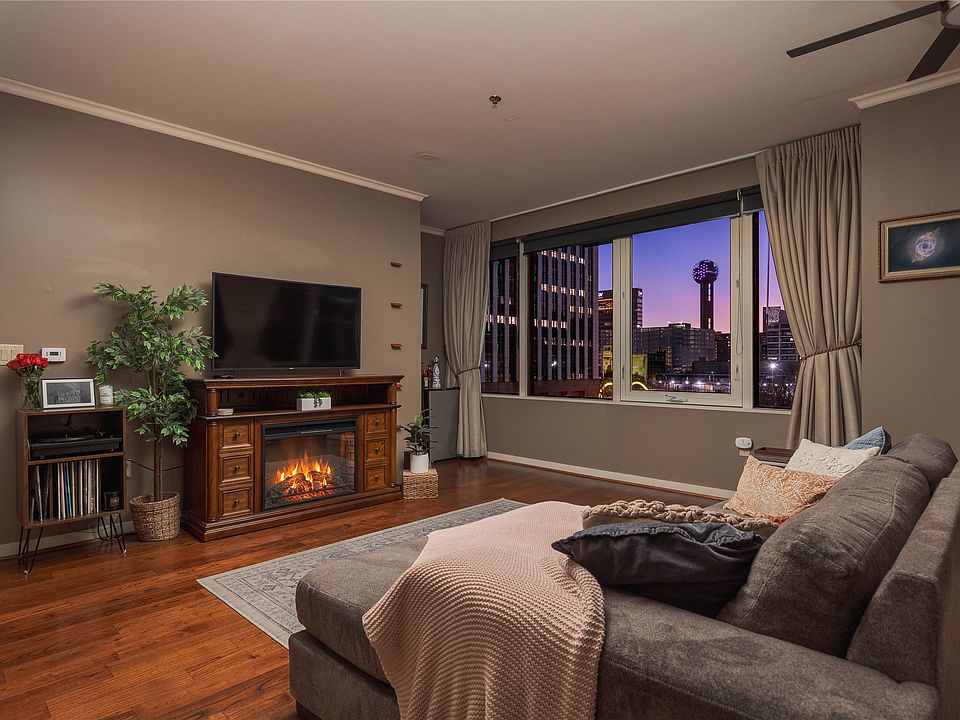 1st image of 1200 Main St APT 306