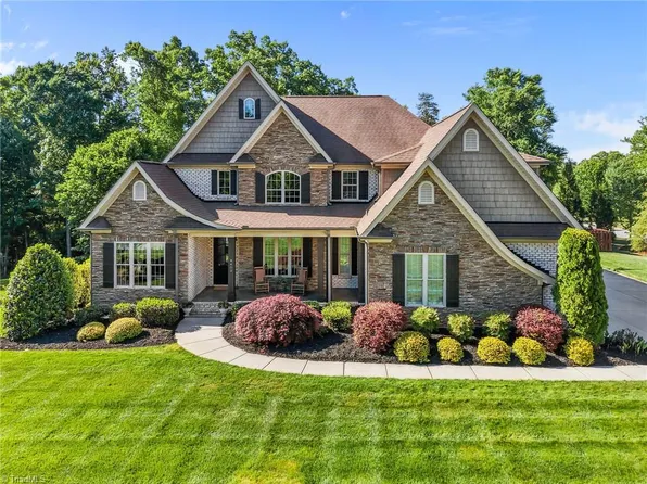 8400 Lillys Ct, Greensboro, NC 27455