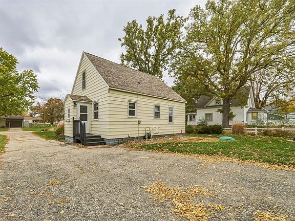 4th image of 50768 Caroline Street