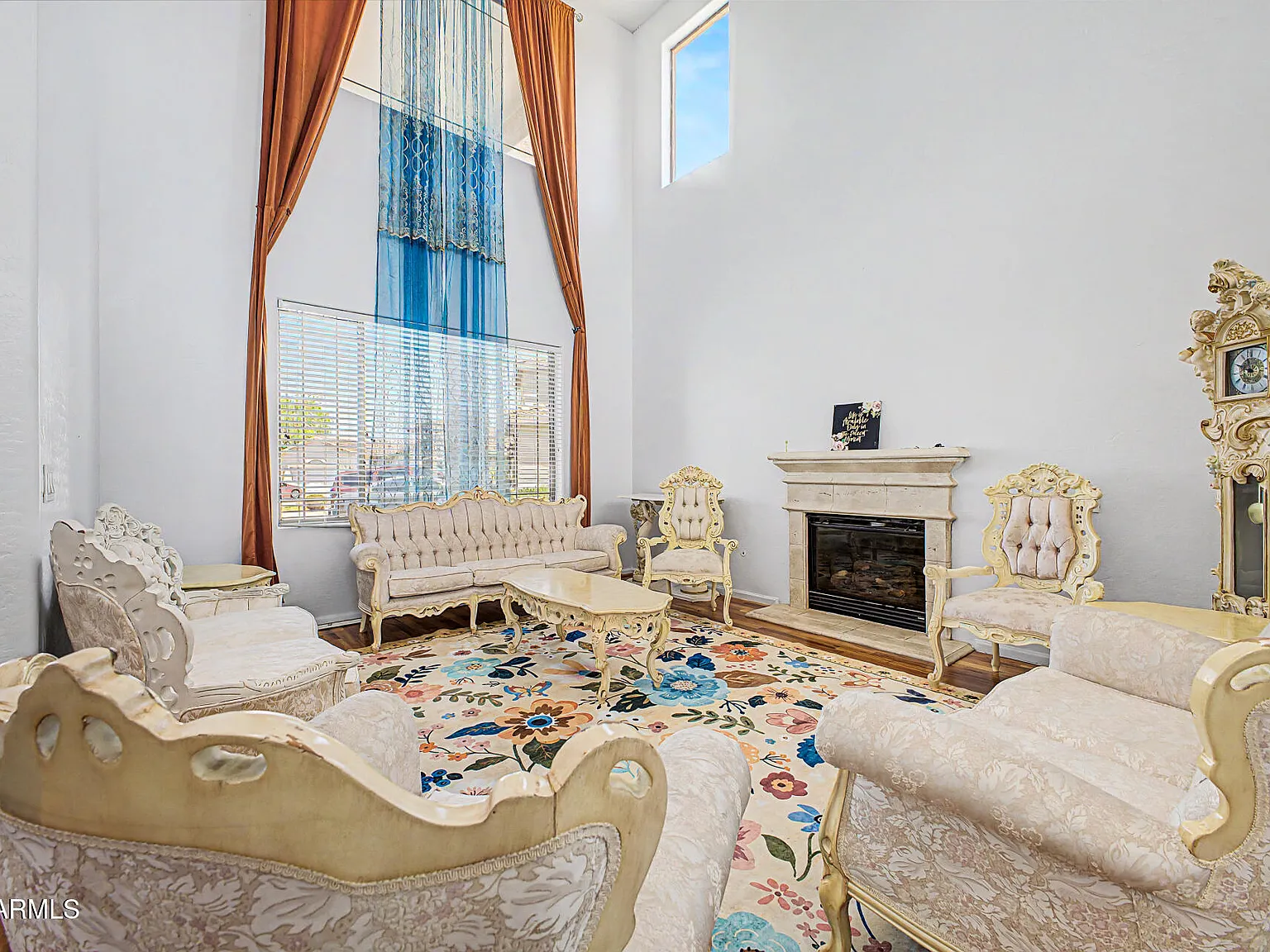 5 bed, 3.0 bath, 3924 sqft, $3,600 — Photo 4
