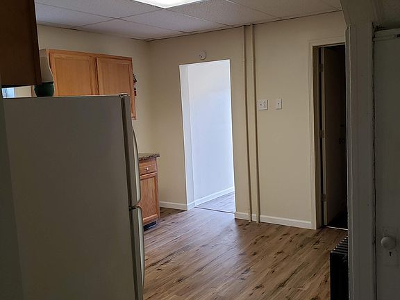 2nd image of 413 1st St