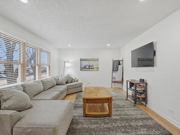 4th image of 9307 Ethyl Ln