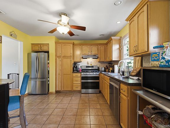 5th image of 55 Carolina Drive