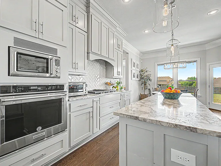 1007 Bendelow Dr — Photo 8