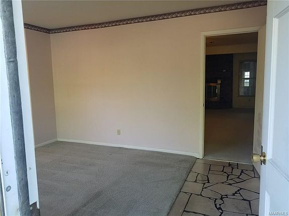 5th image of 315 Cresthill Dr