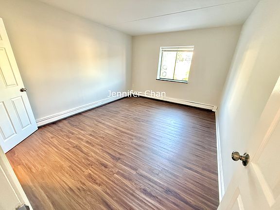 5th image of 253 Hyde Park Ave APT 32
