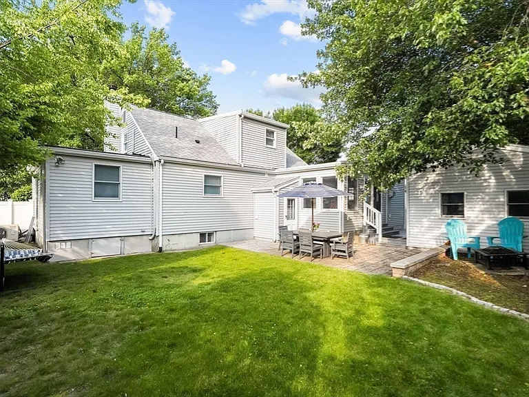 15 University Rd — Photo 35