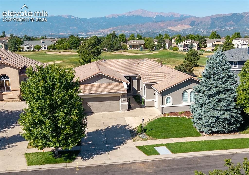 10108 Palisade Ridge Dr — Pine Creek Golf Club
