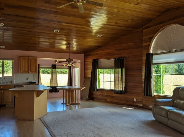 233 Fickett Road, Onalaska, WA 98570