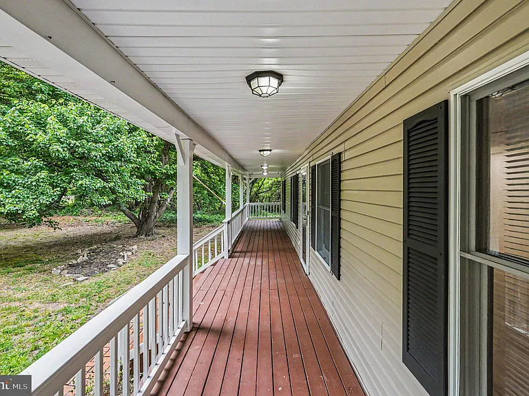 78 Woodmount Dr — Photo 5