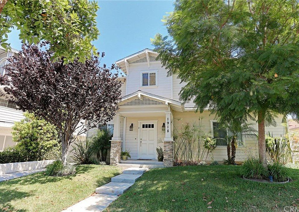 1st image of 1918 Cabrillo Ave Unit A