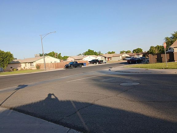 5th image of 890 Birch St