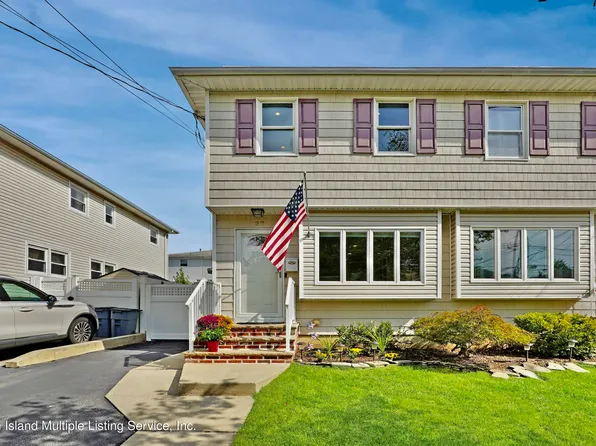 27 Ray St, Staten Island, NY 10312