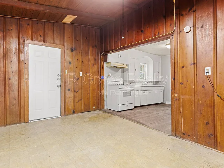 802 W Navasota St — Photo 8