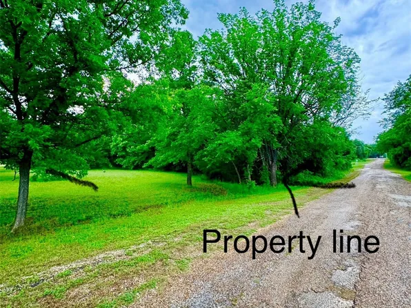 6905 Hay Meadow St, Alvarado, TX 76009