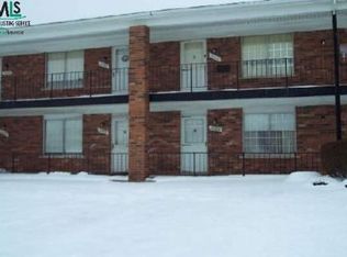 21109 Hayes Ave, Eastpointe, MI 48021