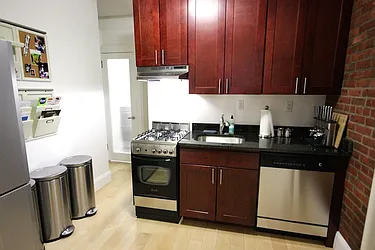 Rented by LJ Sloane Management