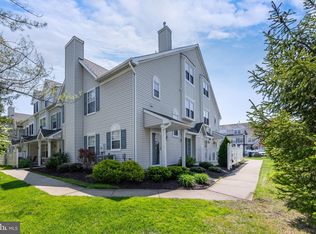 208 Wharton Rd, Mount Laurel, NJ 08054