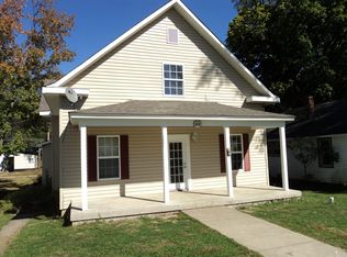 414 N 3rd St, Elsberry, MO 63343