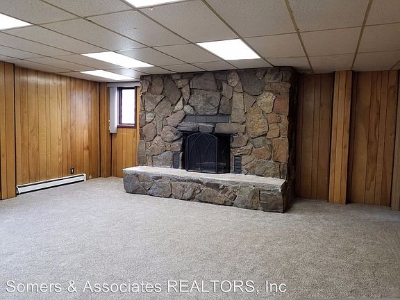 3rd image of 301 Spruce St #A