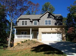 5540 Folkstone Rd, Pfafftown, NC 27040