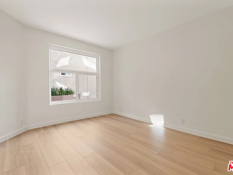 620 S Gramercy Pl #122 — Photo 11