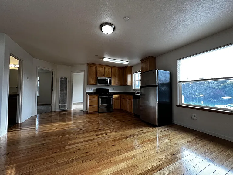1660 Margo Ln #D — Photo 3