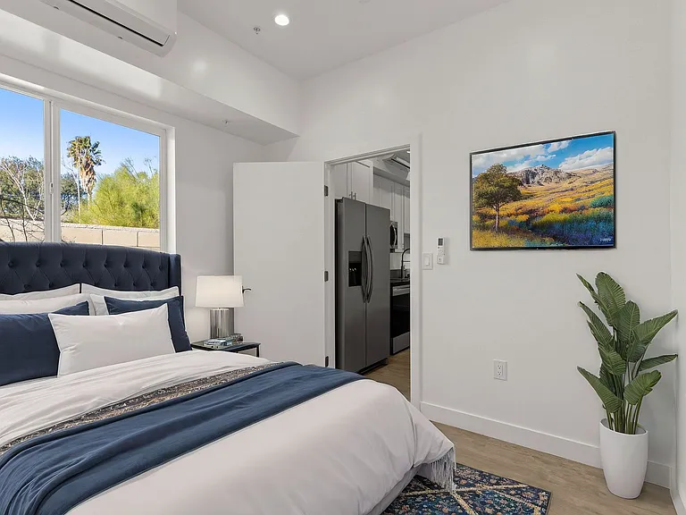 Bradley Luxury Living — Photo 5