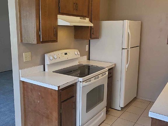 5th image of 405 S Fulton St #10