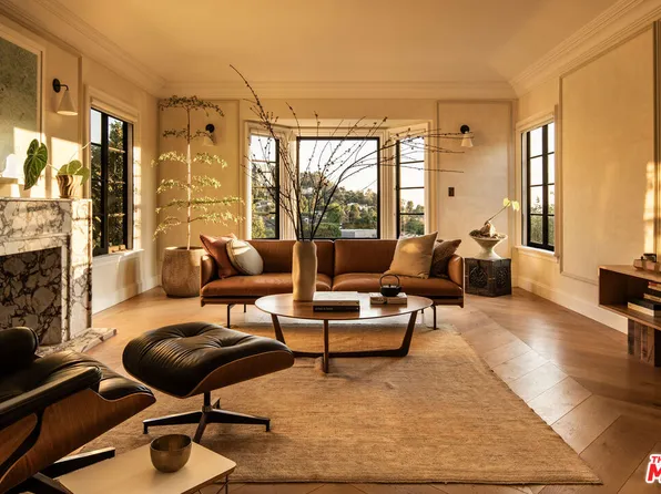 2403 Lanterman Ter, Los Angeles, CA 90039