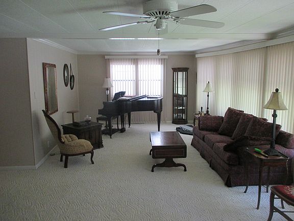 2nd image of 126 Royal Palm Dr