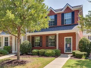 2210 Carlisle St, Bedford, TX 76021