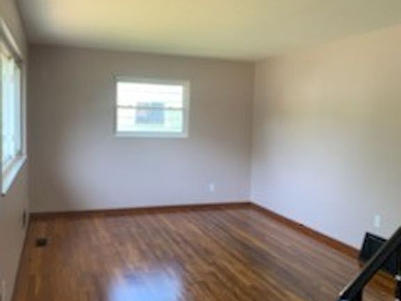 2nd image of 3354 Roswell Dr