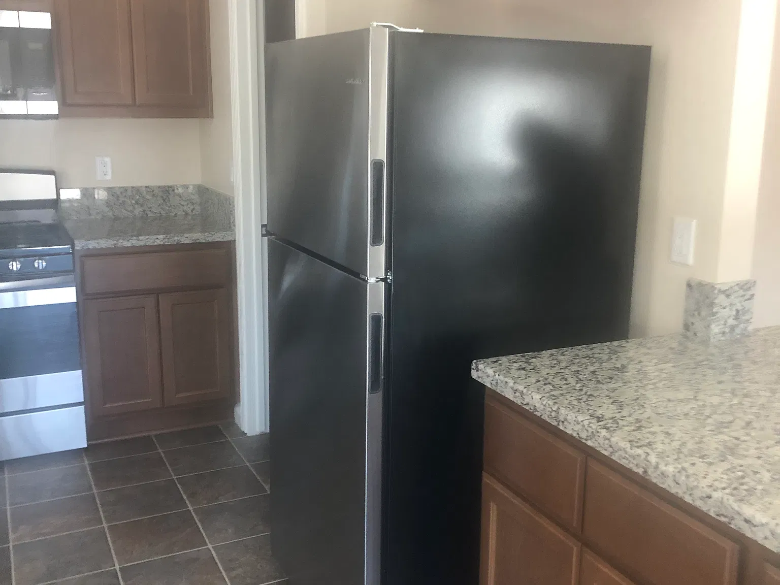 3 bed, 1401 sqft, $2,850 — Photo 4