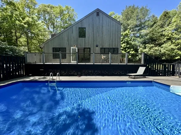 (undisclosed Address), East Hampton, NY 11937