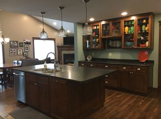 502 4th St, Currie, MN 56123