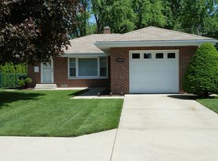 746 E Palatine Rd, Palatine, IL 60074