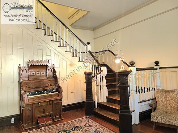 Foyer of common area