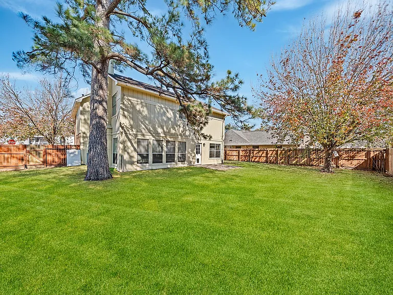 11123 Gatesden Dr — Photo 30