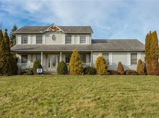 15440 Mennell Rd, Grafton, OH 44044