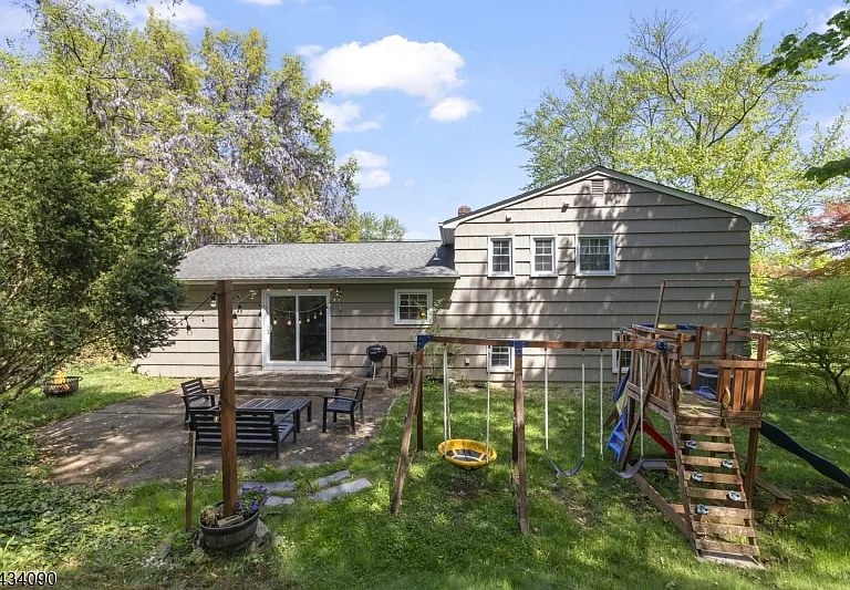 28 Ethan Dr — Photo 30
