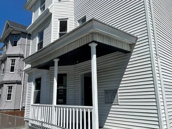 1411 N Main St #2, Fall River, MA 02720
