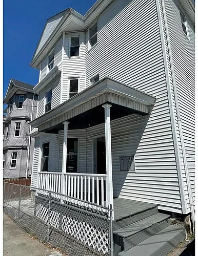 1411 N Main St #2 Photo 1