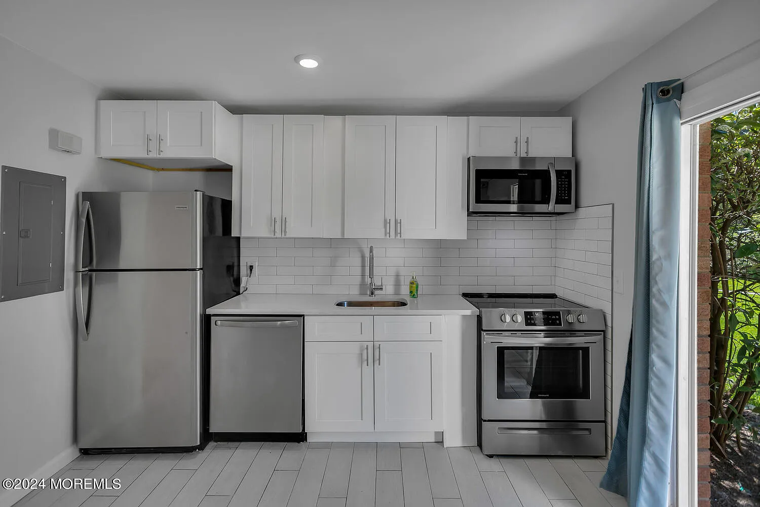 1 bed, $2,250 — Photo 4