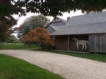 2nd image of 514 Sagaponack Rd