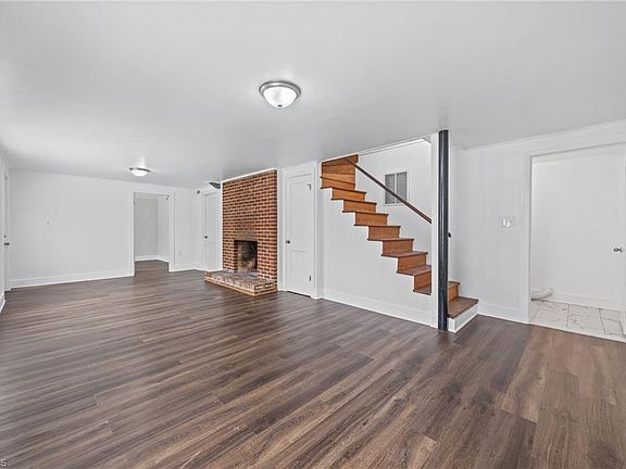 5th image of 3420 Forest Ln