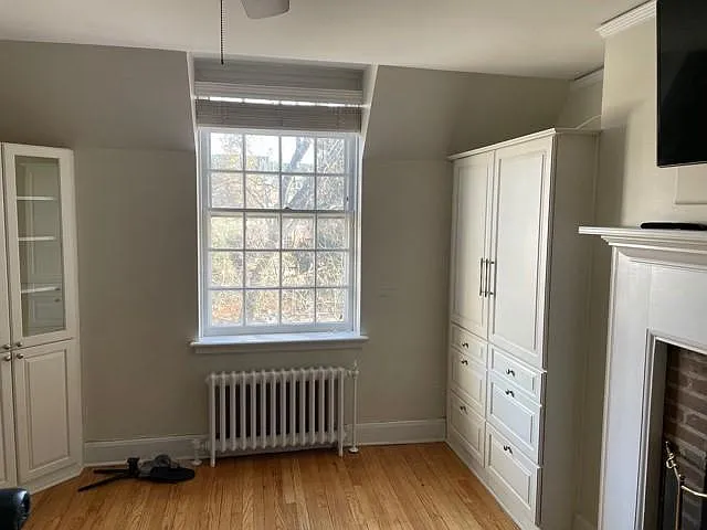 49 Palmer Sq W #G — Photo 2