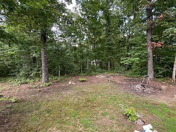 4th image of 273 Timothy Dr